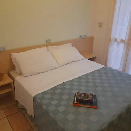 Antony 3* Cervia