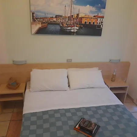 Hotel Antony 3*