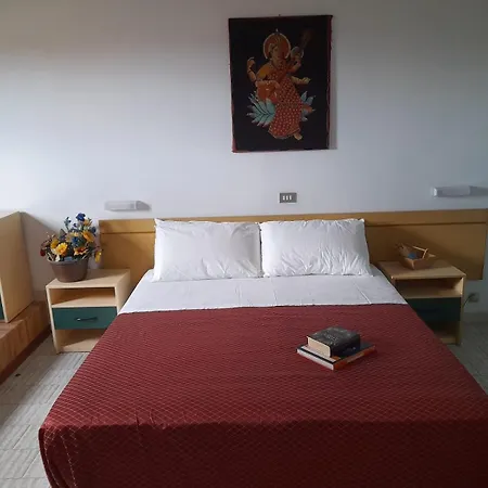 Antony Hotel 3*